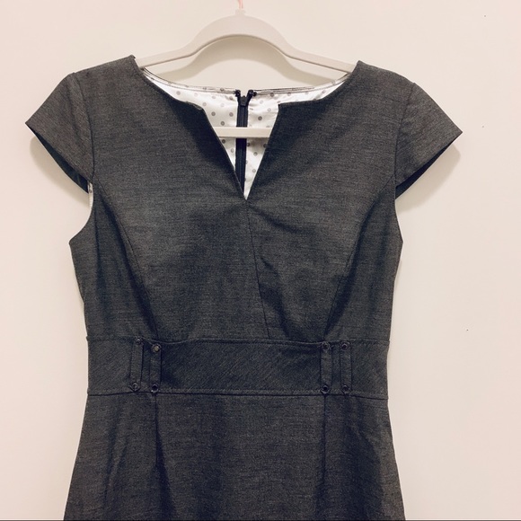 Tahari Arthur S. Levine Capped Sleeve Gray Dress - Picture 2 of 6
